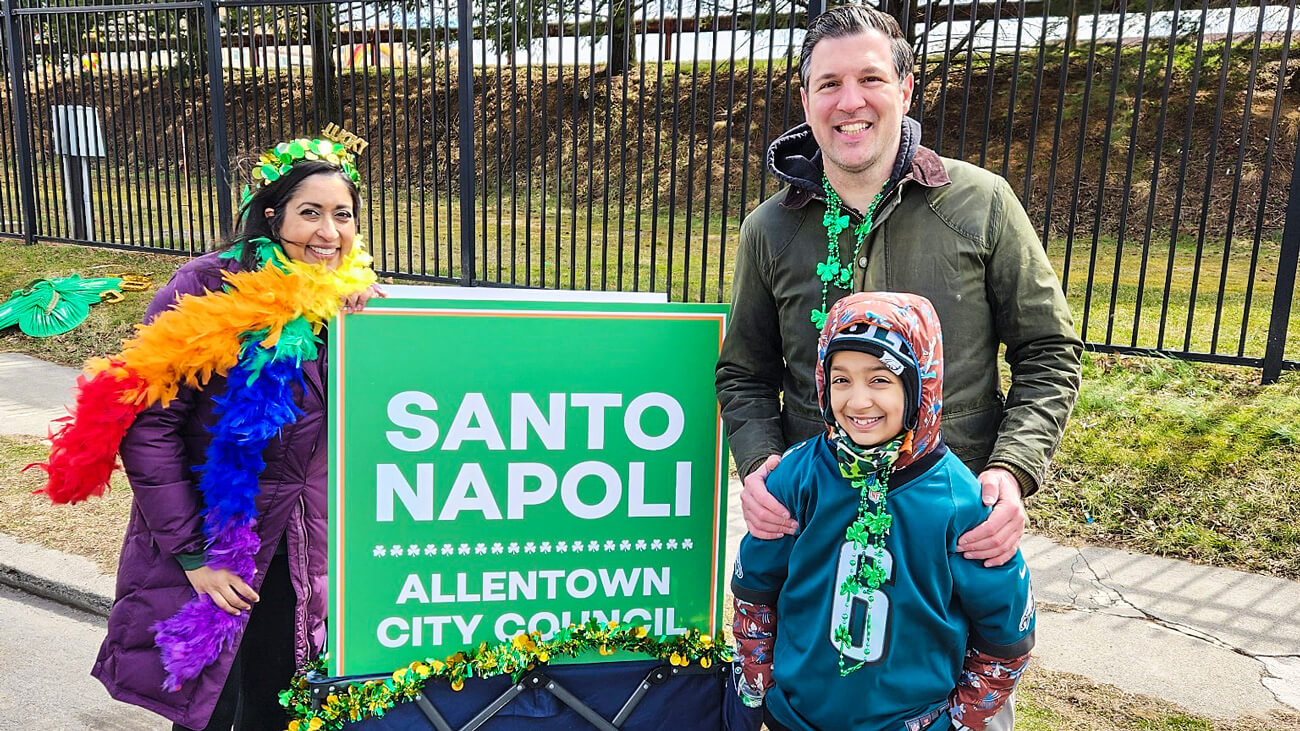 Santo & Family Participate In Allentown St. Patrick’s Day Parade